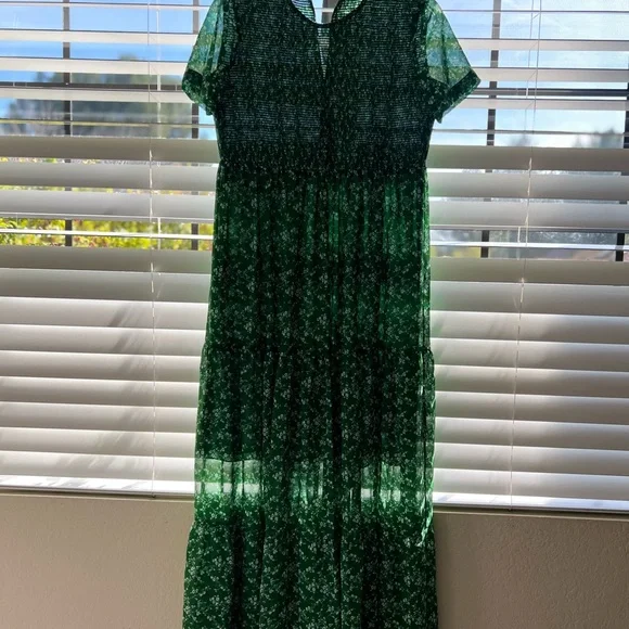 💚Zara💚Size USA M Gorgeous green smocked tiered maxi dress - Picture 5 of 6